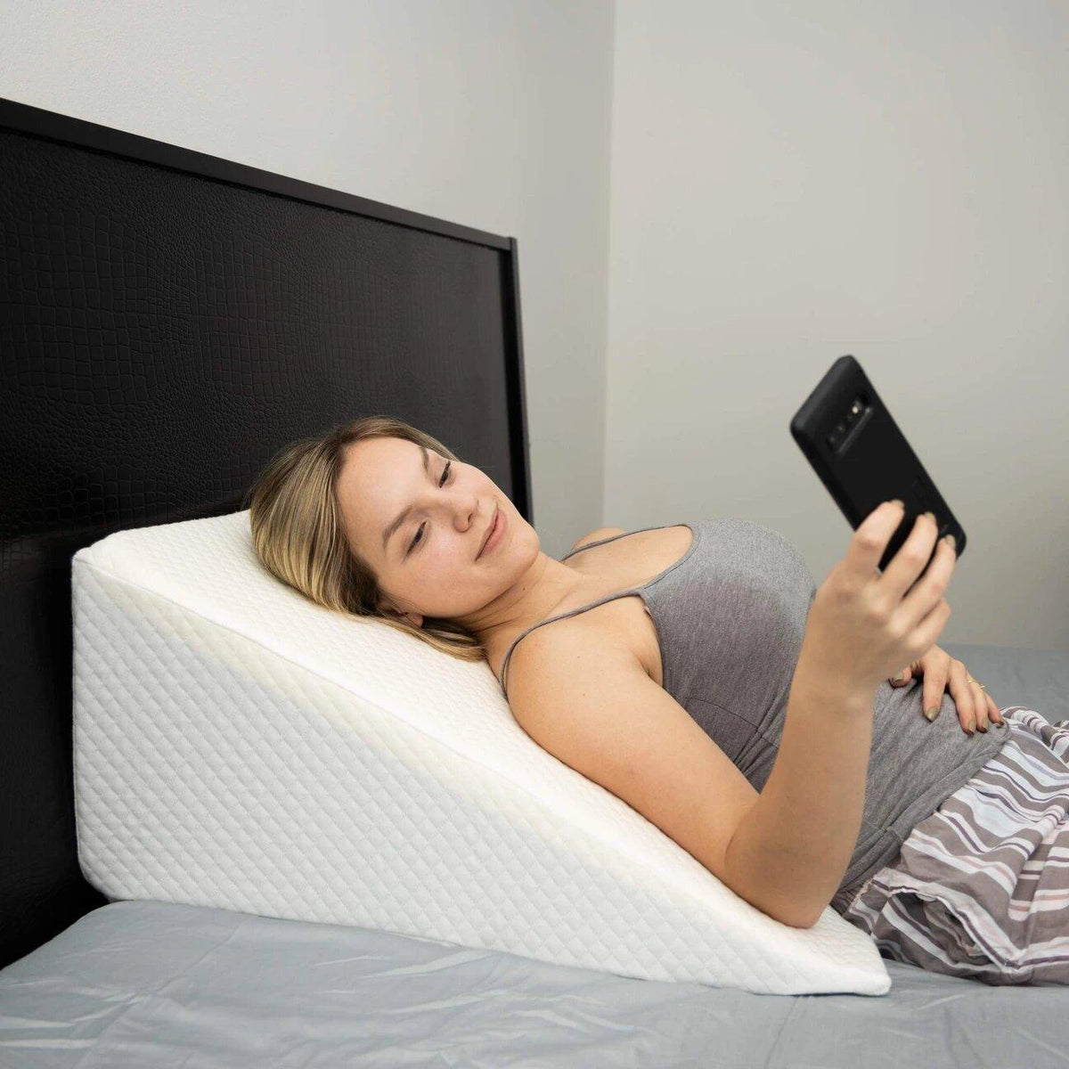 Ergonomic Wedge Pillow